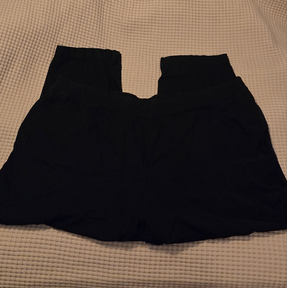 Old Navy Black Linen Straight-Leg Cropped Pants - Picture 3 of 11